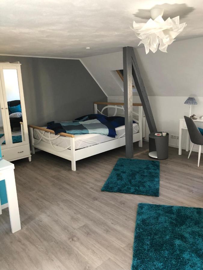 Charmante Ferienwohnungen Auf Reitstall Wasserburg Anstel - Ein Ort Zum Wohlfuehlen Und Entspannen Rommerskirchen Exterior photo